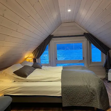 Smastranda 7b Boathouse *